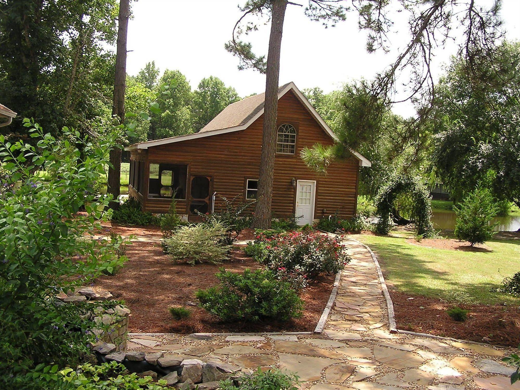 Shalom House Bed And Breakfast Tifton Exterior foto